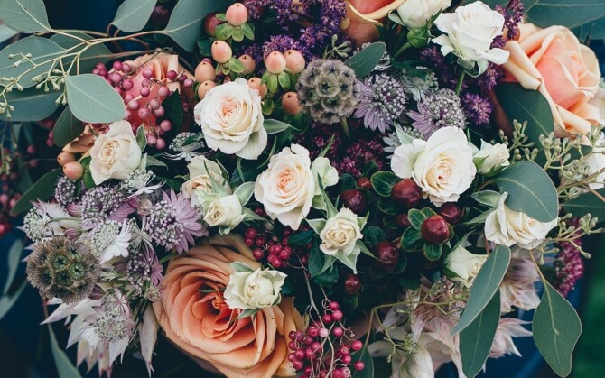 a boutqet of flowers